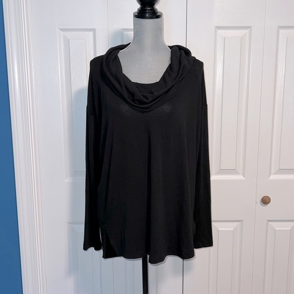 Gap Cowlneck 𝅺women’s top  Large - Picture 2 of 6